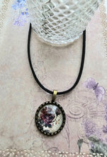 Amour in Bloom Necklace