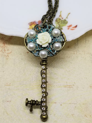 Ivory Rose and Pearl Key Necklace